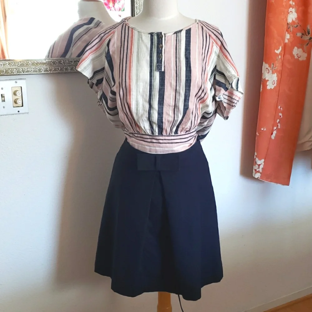 Ann Taylor Loft Navy Bow Skirt Size 2